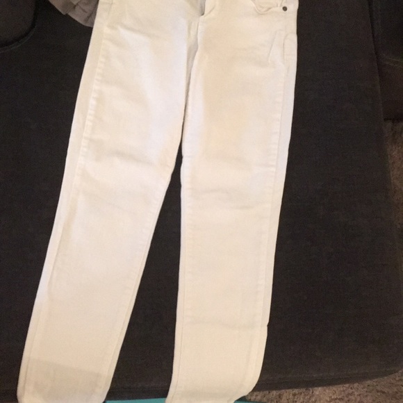 Paige White Capri-skinny - Picture 3 of 3